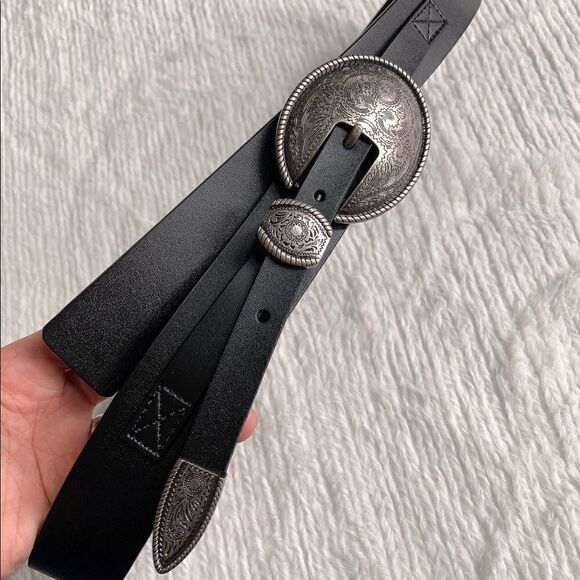 Vintage Style Genuine leather Belt with Floral Engraved Pattern Buckle - Picture 4 of 14